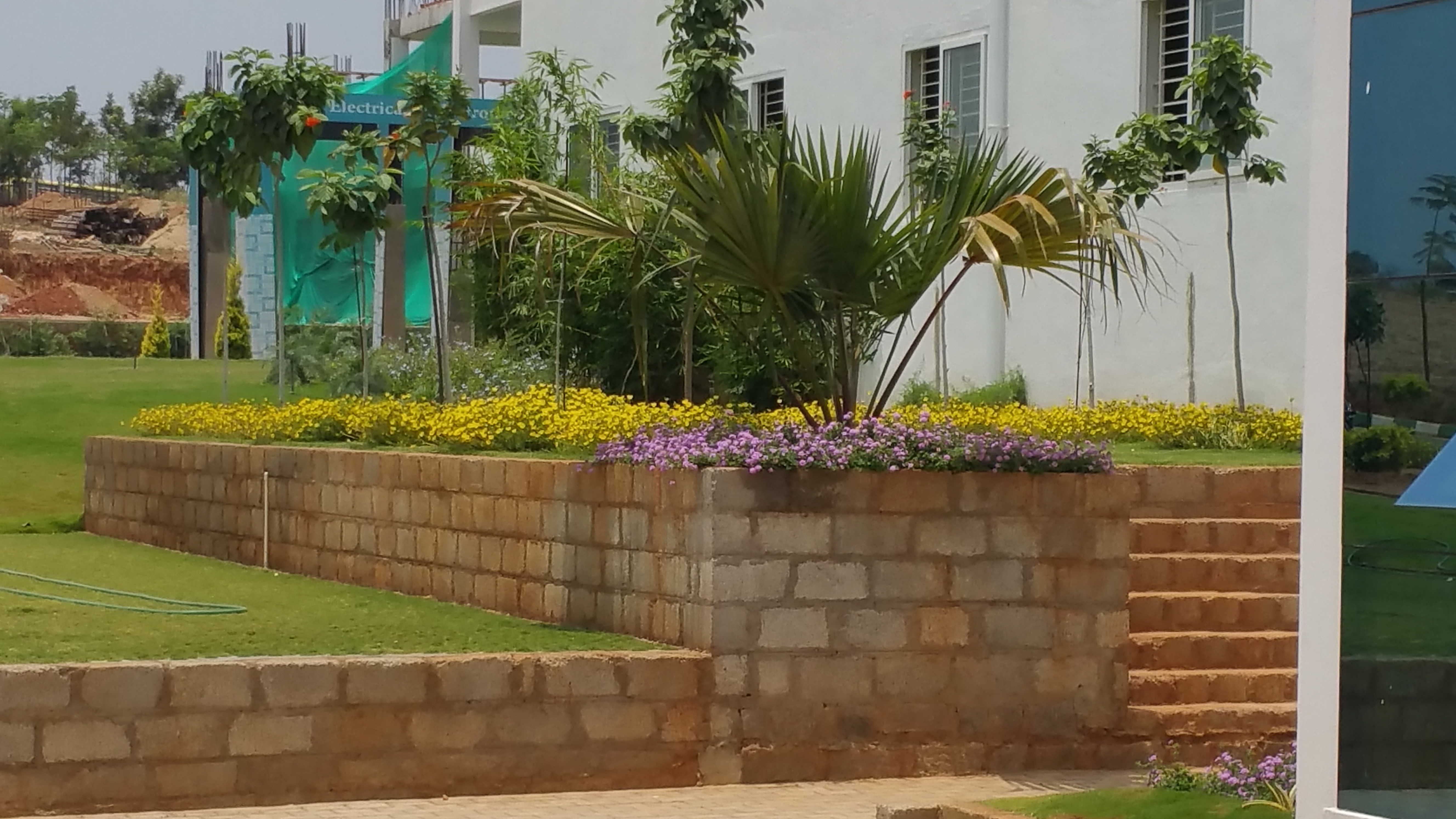 Lokish Garden