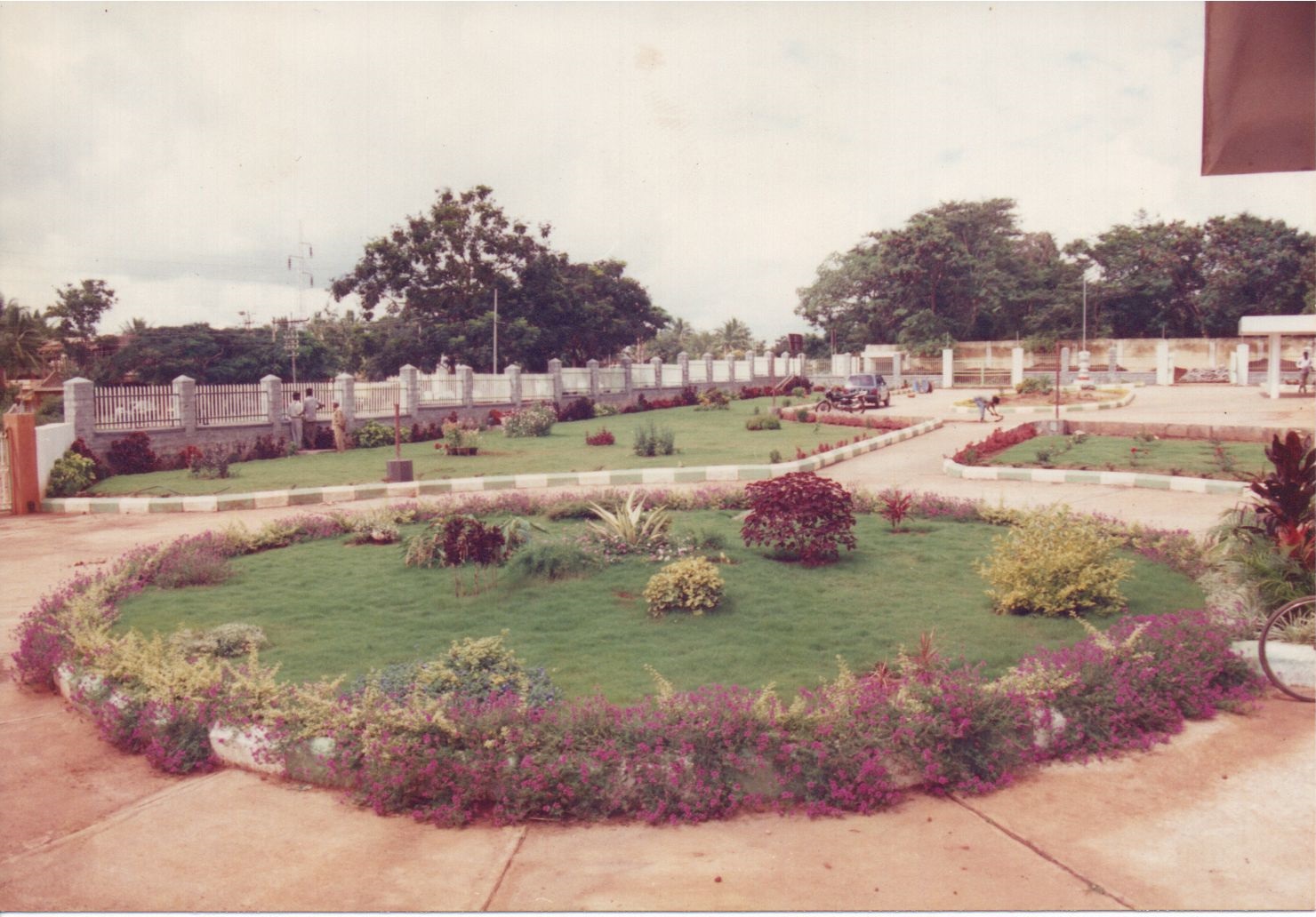 Lokish Garden